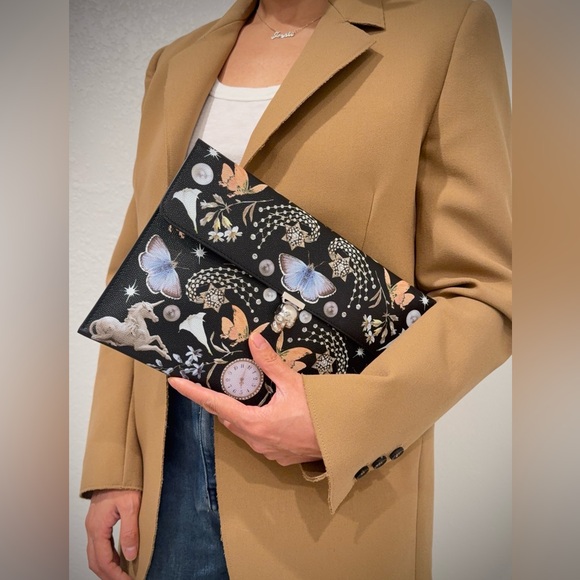 •••SOLD•••Auth Alexander McQueen Nocturnal Skull Calfskin Leather Clutch Black - Picture 15 of 16